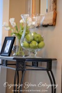 Organize Your Entryway | www.motherthyme.com