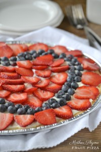 Fruit Pizza | www.motherthyme.com