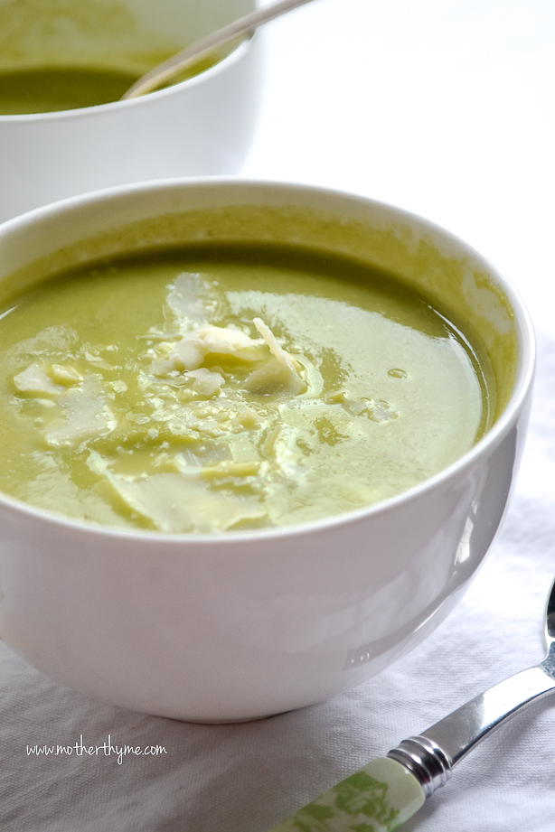 Asparagus Soup | www.motherthyme.com #soup