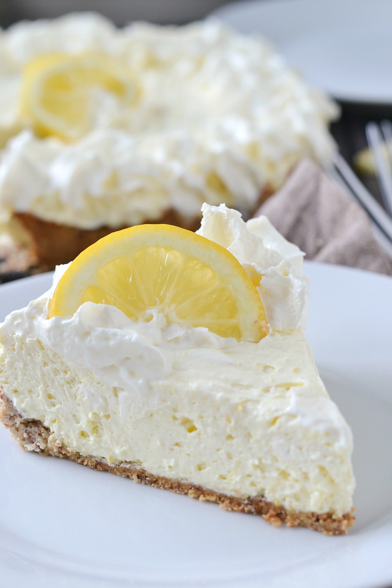 Low Carb Lemon Cheesecake | www.motherthyme.com