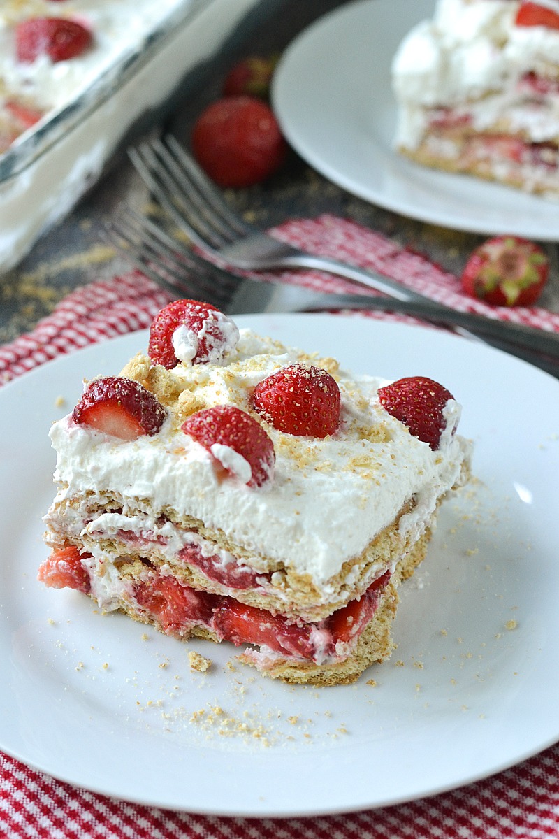 Strawberries and Cream Icebox Cake | www.motherthyme.com