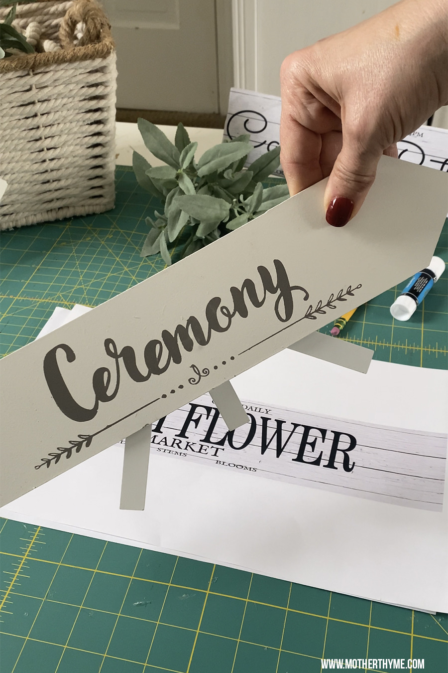 DIY SPRING AND EASTER ARROWS - FREE PRINTABLE