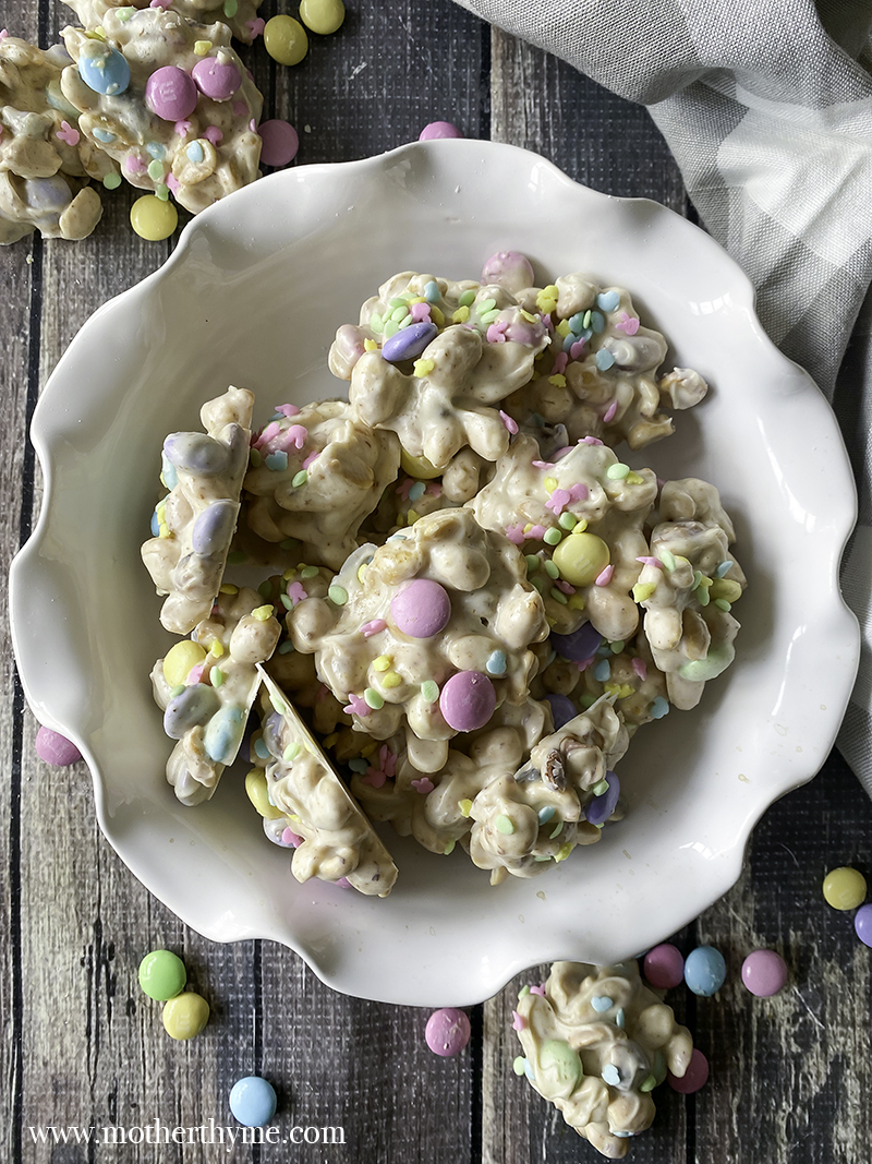 5-Ingredient Crock Pot Easter Peanut Clusters