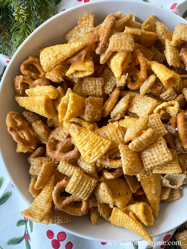 EASY CARAMEL CHEX MIX