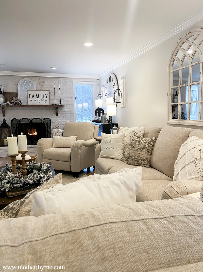 Cozy Winter Living Room Decorating Ideas